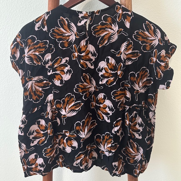 Madewell Cuffed-Sleeve Shirred Top in Duskblossom - Picture 3 of 7